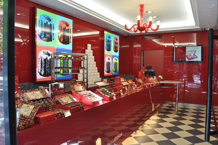 Boutique Canelés Baillardran éclairage MEGALUX 33